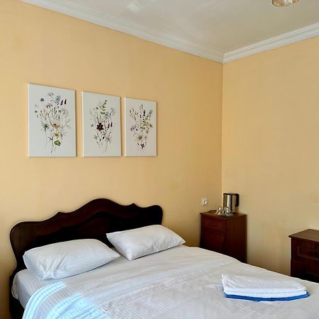 Old Clty Hotel באטומי מראה חיצוני תמונה