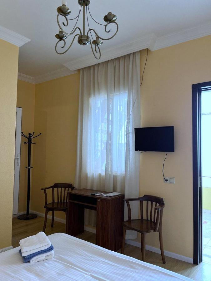 Old Clty Hotel באטומי מראה חיצוני תמונה