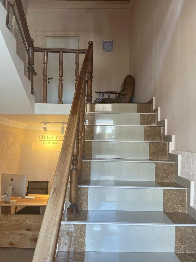 Old Clty Hotel באטומי מראה חיצוני תמונה