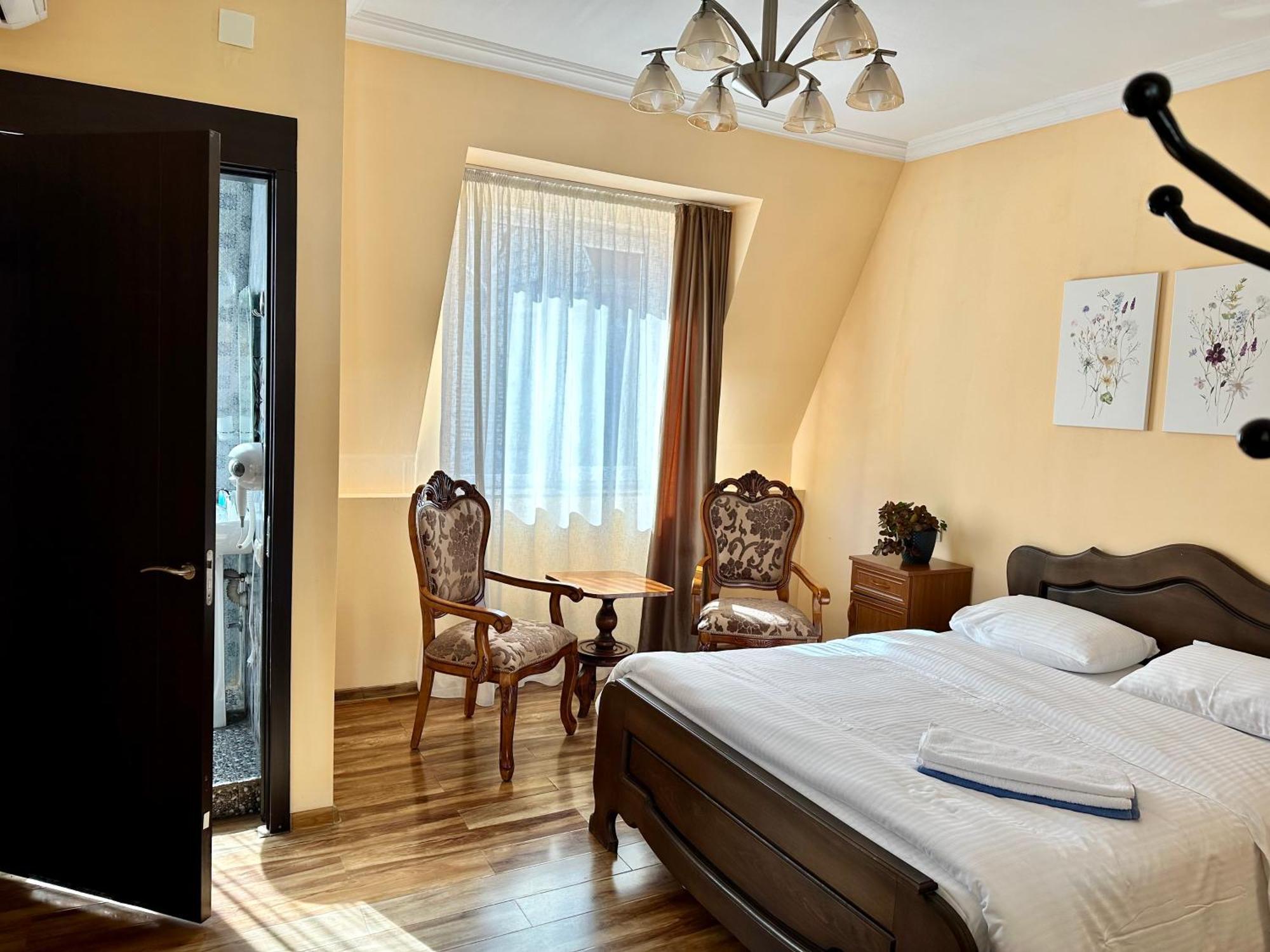 Old Clty Hotel באטומי מראה חיצוני תמונה