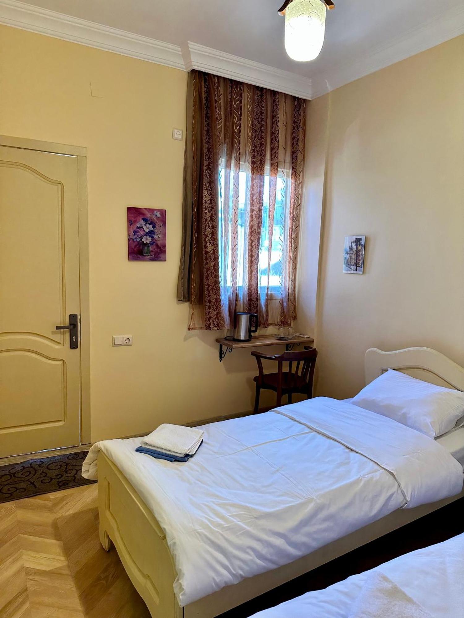 Old Clty Hotel באטומי מראה חיצוני תמונה