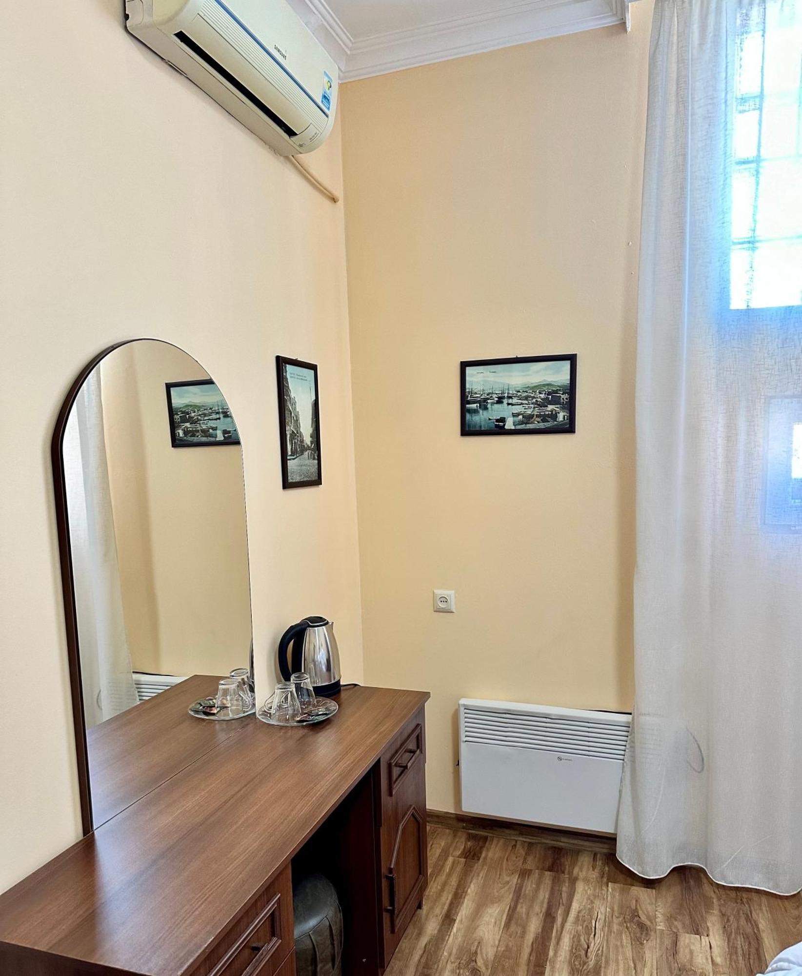 Old Clty Hotel באטומי מראה חיצוני תמונה