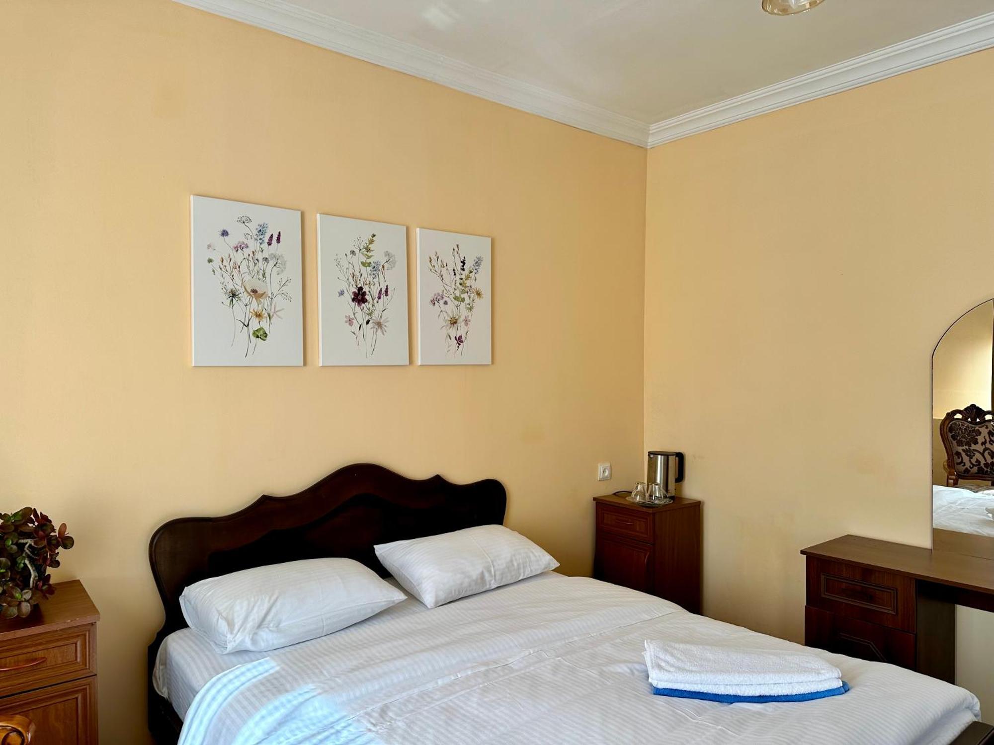 Old Clty Hotel באטומי מראה חיצוני תמונה