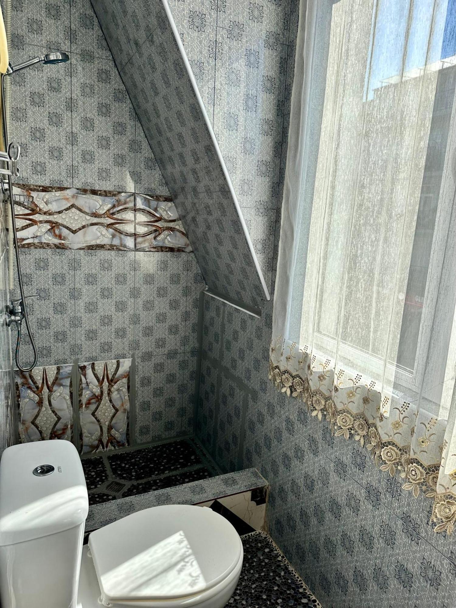Old Clty Hotel באטומי מראה חיצוני תמונה