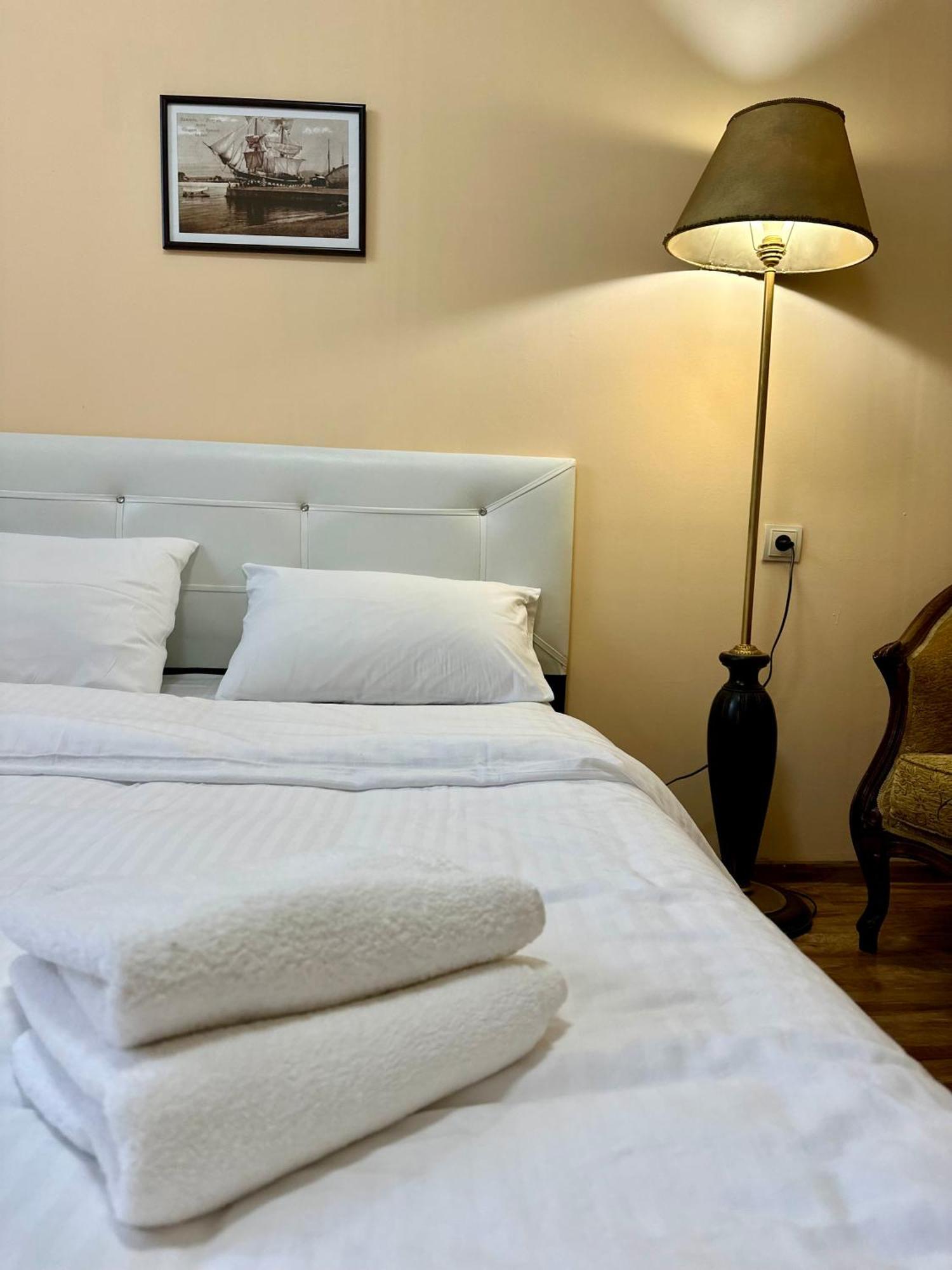 Old Clty Hotel באטומי מראה חיצוני תמונה